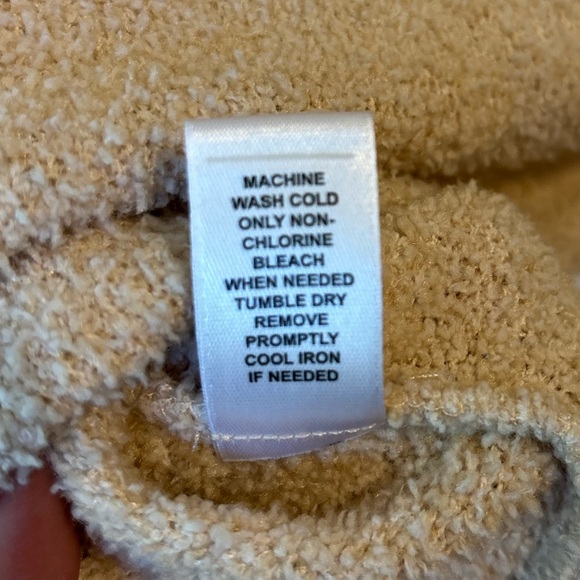 Versona Cream Sweater Vest Size XL - Picture 8 of 8